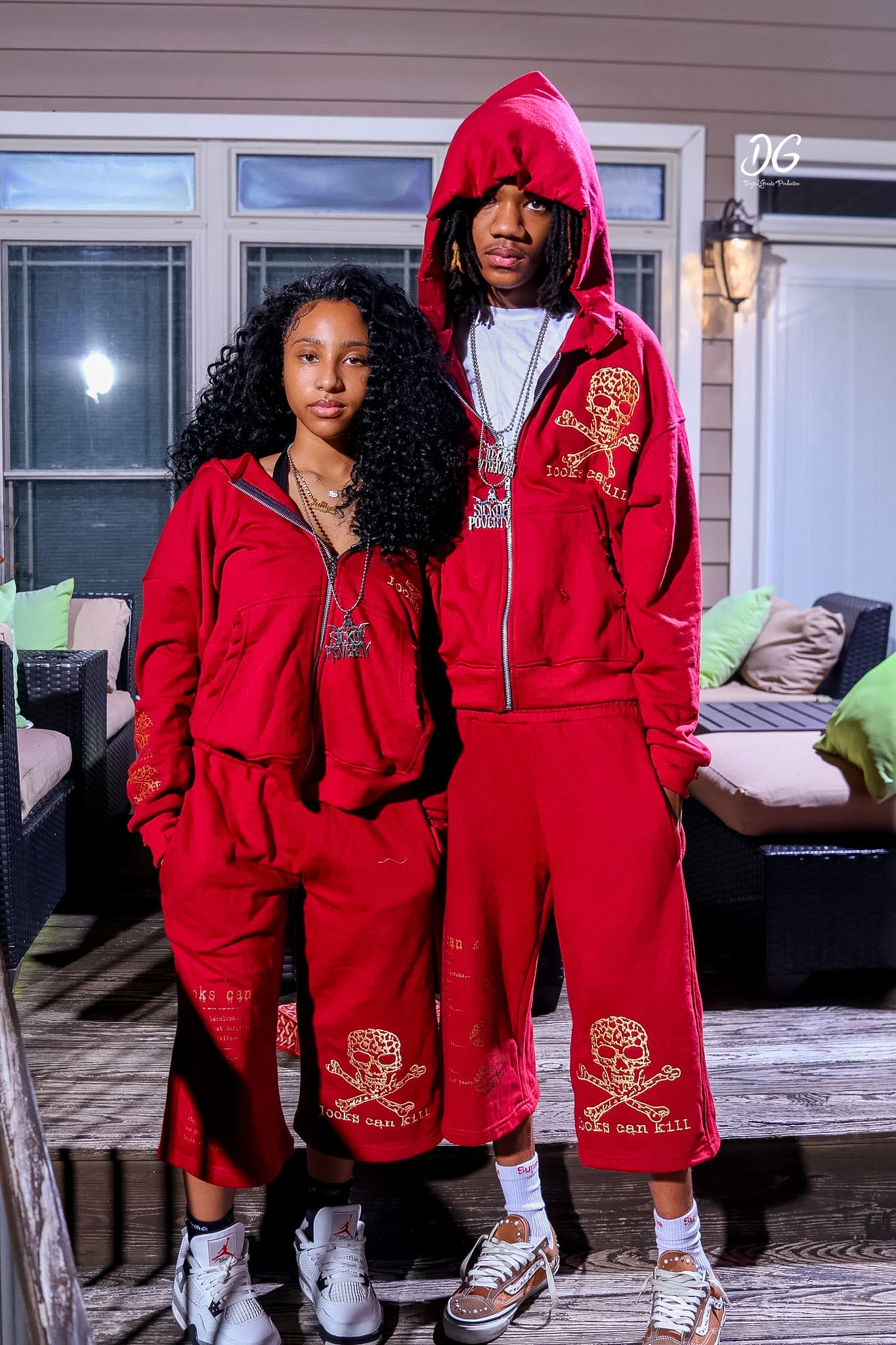 Burgundy looks Can Kill Set